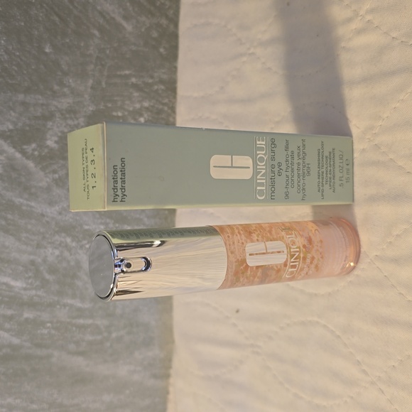 Clinique Moisture Surge Eye 96 hour hydro filler concentrate 15ml - Picture 4 of 4